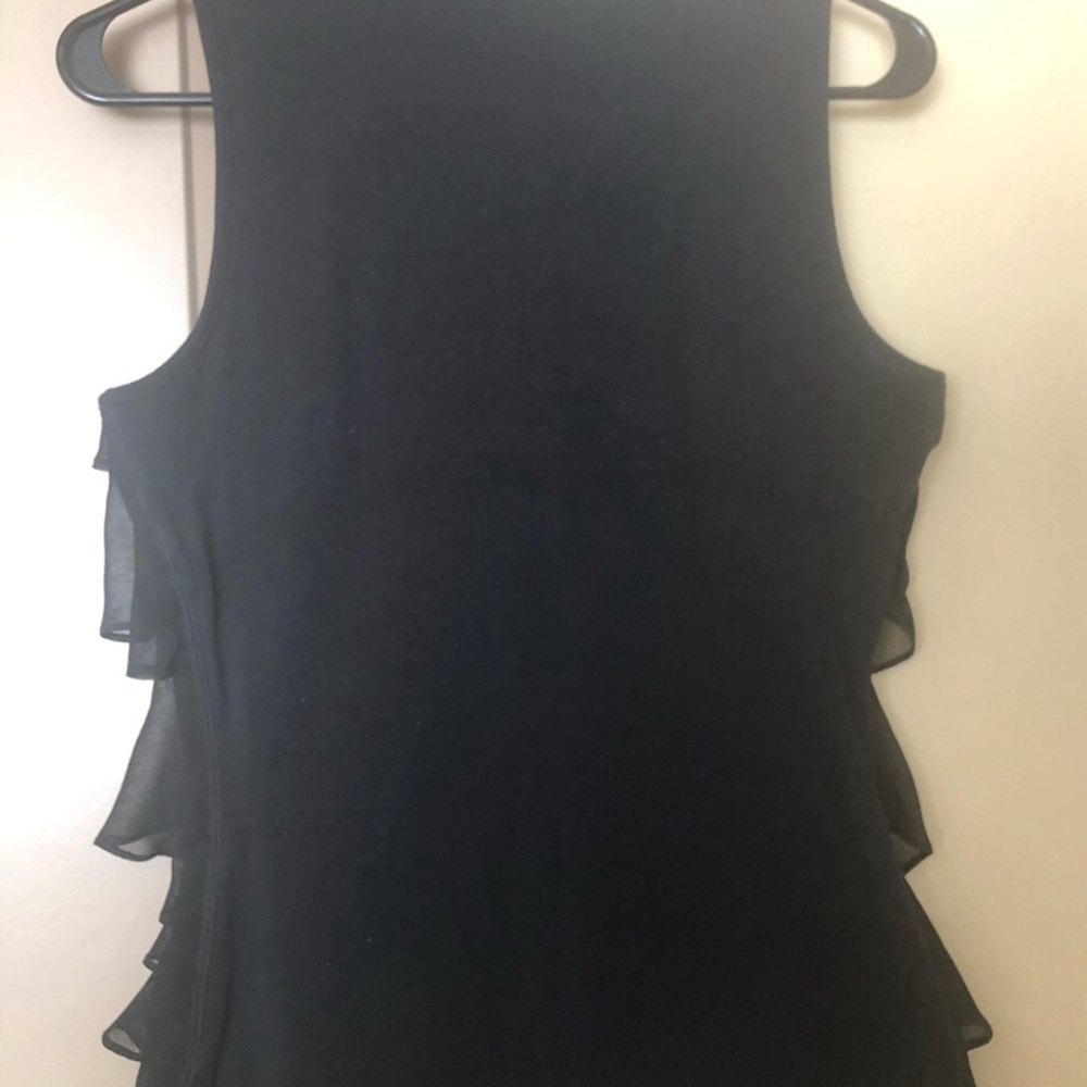 Yummie Tummie Black Ruffle Tank. M